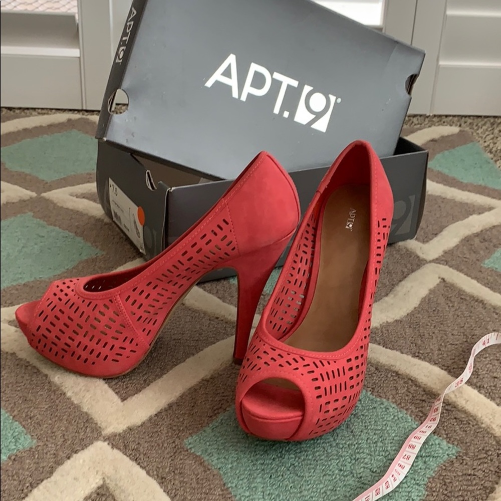 Apt 9 Aphayden Coral Heels 7.5 👠